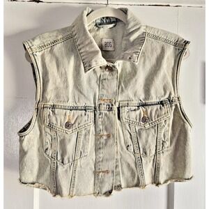 BDG cropped denim light vintage wash‎ frayed hem button-up front woman L